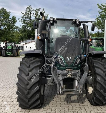 Valtra T174e T174 Versu tractor
