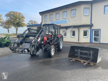 Tracteur agricole Belarus MTS 820 + FL