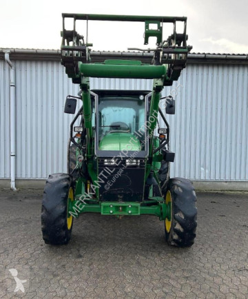 Tracteur agricole John Deere 5M 5100M