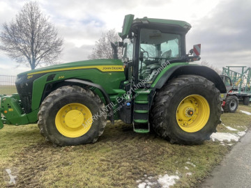 John Deere8R