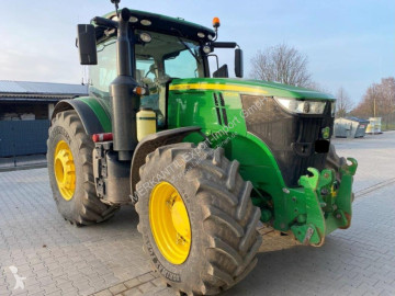 John Deere7R