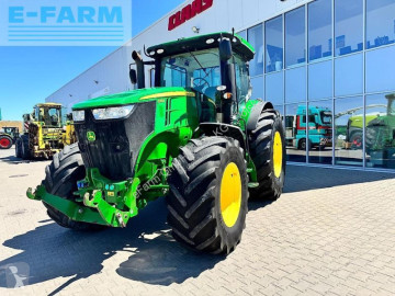Ciągnik John Deere 7215r