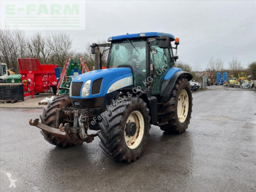 Lantbrukstraktor New Holland TSA135
