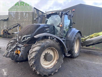 Valtra T235 tractor
