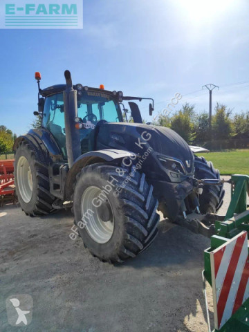 Tracteur agricole Valtra