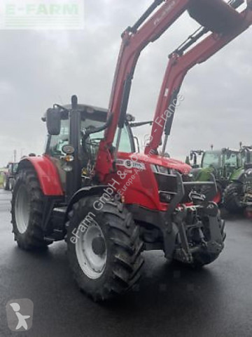 Tracteur agricole Massey Ferguson