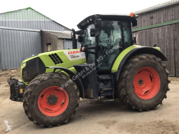 Tracteur agricole Claas