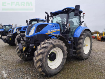 Lantbrukstraktor New Holland