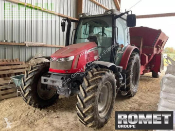 Tracteur agricole Massey Ferguson