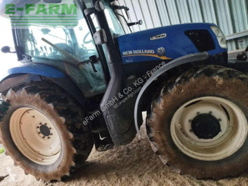 Tracteur agricole New Holland