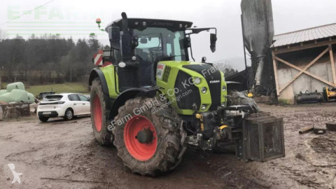 Tracteur agricole Claas