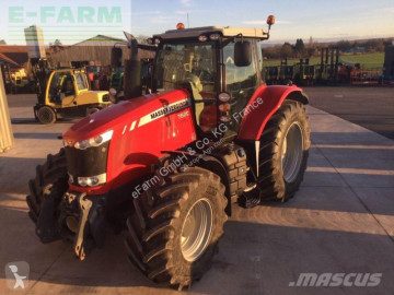 Tracteur agricole Massey Ferguson