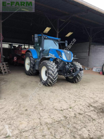 Traktor New Holland