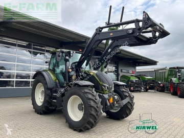 Lantbrukstraktor Valtra n 155 active