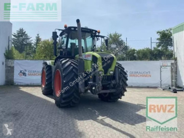 Claas xerion 3300 trac vc tractor