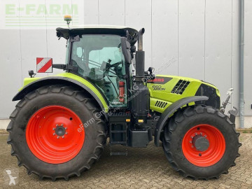 Tracteur agricole Claas