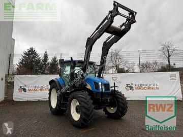 Lantbrukstraktor New Holland