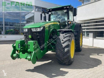 Lantbrukstraktor John Deere 8400 r 8400r mit zwillingsbereifung