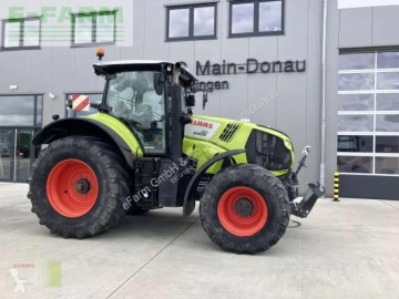 Tracteur agricole Claas