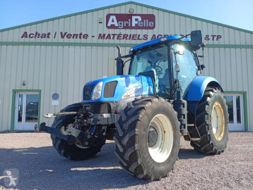 Tracteur agricole New Holland