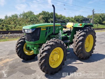John Deere5075E