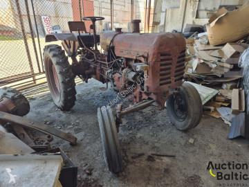 Tracteur agricole