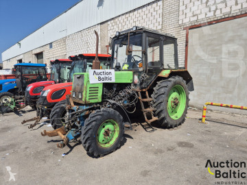 Tracteur agricole MT3 Belarus-820