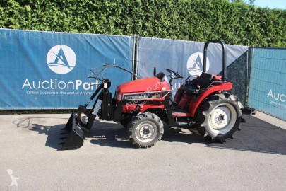 Tracteur agricole Mitsubishi MT205