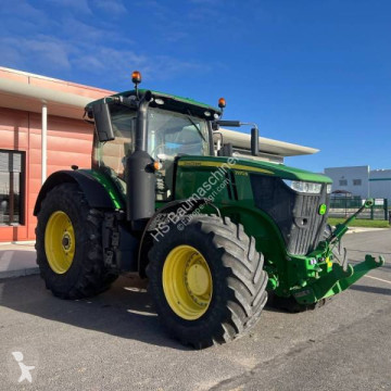 John Deere7R