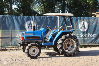 Tractor Iseki