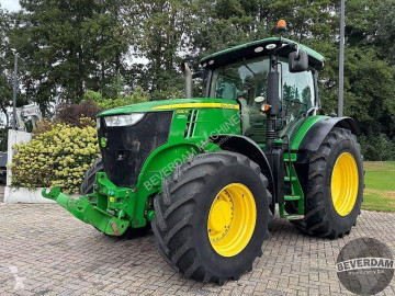 John Deere7R