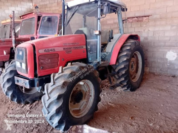Tractor Massey Ferguson