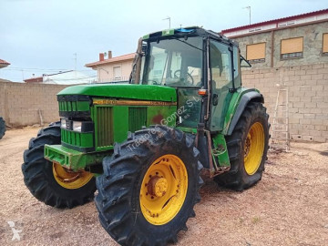 Tractor John Deere 6800