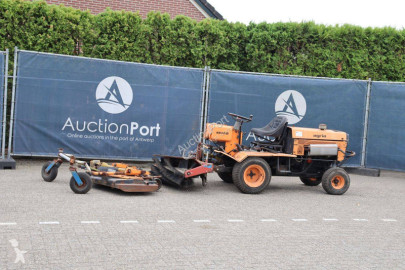 Tractor Agria