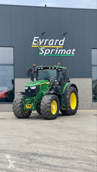 John Deere mezőgazdasági traktor