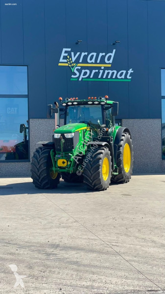 John Deere mezőgazdasági traktor