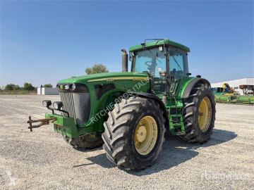 John Deere mezőgazdasági traktor