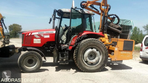Tracteur agricole Massey Ferguson