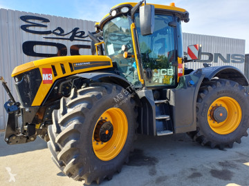 Tractor JCB