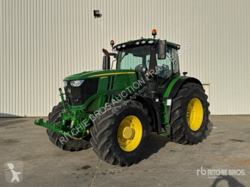 Zemědělský traktor John Deere