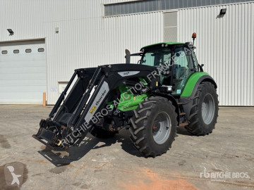 Zemědělský traktor Deutz-Fahr