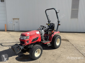 Mikro traktor Iseki