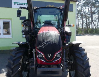 Tractor Valtra