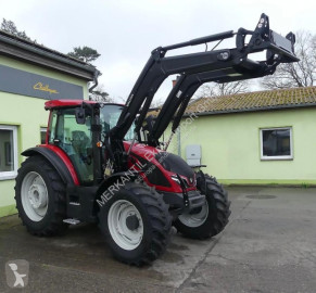 Tractor Valtra
