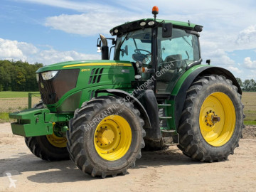 Tracteur agricole John Deere