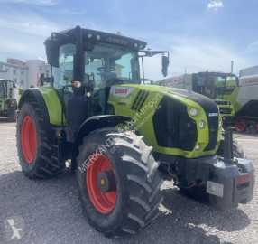 Tracteur agricole Claas