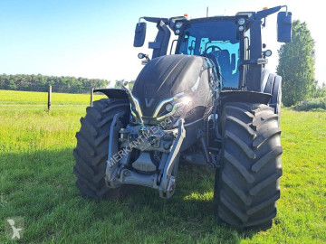 Tracteur agricole Valtra