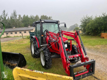 Tracteur agricole Massey Ferguson