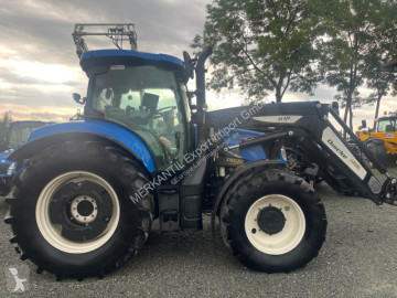 Tracteur agricole New Holland