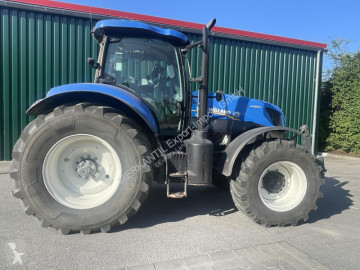 Tracteur agricole New Holland